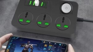 Power Strip with 6 Ports - 10A Extension Cord - 3 x Universal Power Socket 2500W; 1x TYPE-C 20W Fast PD ; 5x USB 38W ; Multi-Port Fast Charging Station with 2m Power Cord - Surge Protection Power Socket Strip 6 USB Ports